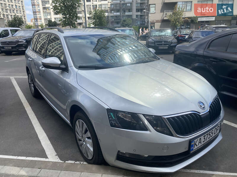 Универсал Skoda Octavia 2018 в Киеве