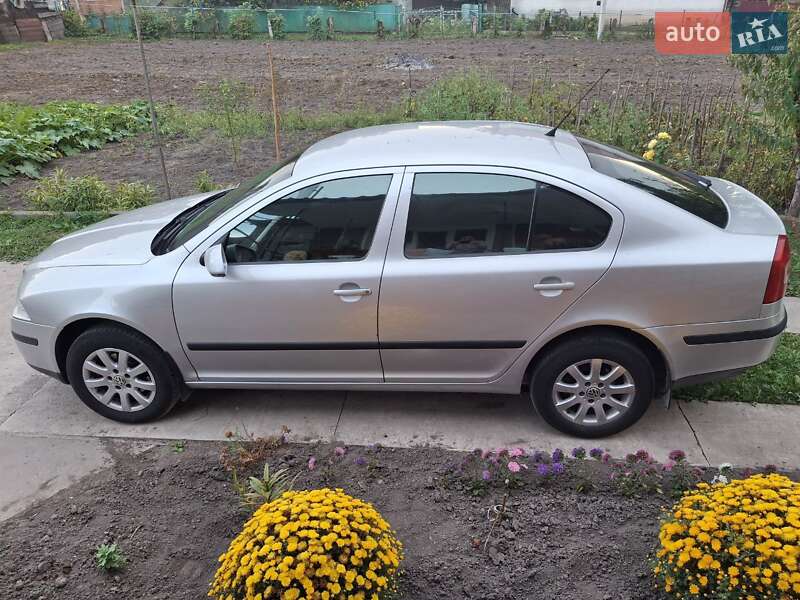 Лифтбек Skoda Octavia 2006 в Ивано-Франковске
