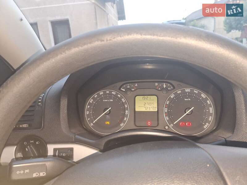 Лифтбек Skoda Octavia 2006 в Ивано-Франковске