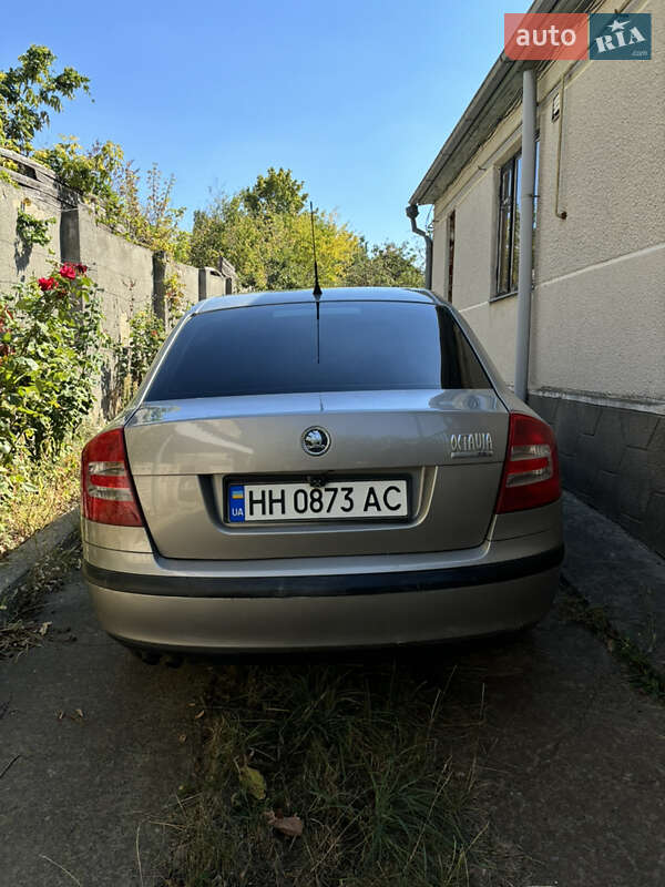 Лифтбек Skoda Octavia 2007 в Одессе