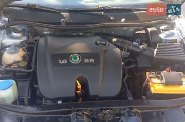 Ліфтбек Skoda Octavia 2002 в  фото 2 Ліфтбек Skoda Octavia 2002 в