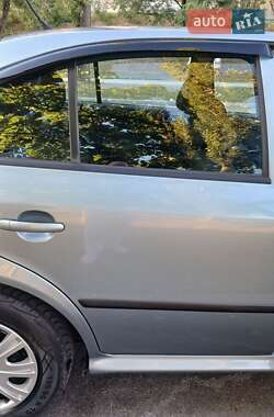 Ліфтбек Skoda Octavia 2002 в  фото 9 Ліфтбек Skoda Octavia 2002 в