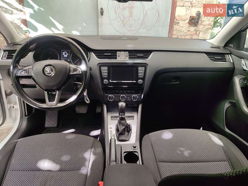Универсал Skoda Octavia 2016 в Каменец-Подольском