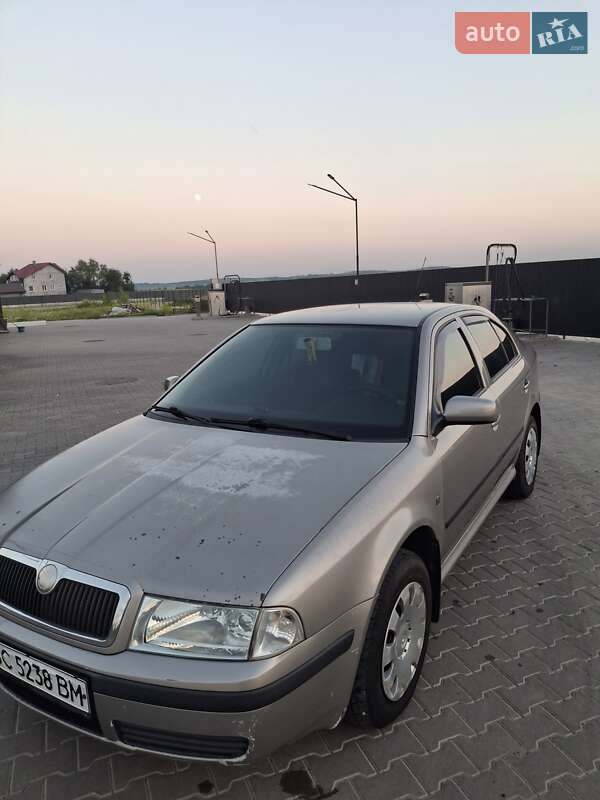 Лифтбек Skoda Octavia 2008 в Львове