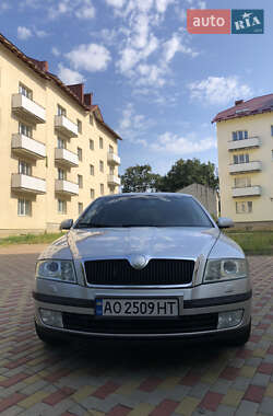 Лифтбек Skoda Octavia 2006 в Ужгороде
