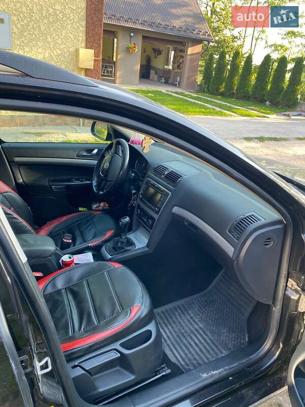 Универсал Skoda Octavia 2011 в Подгайцах