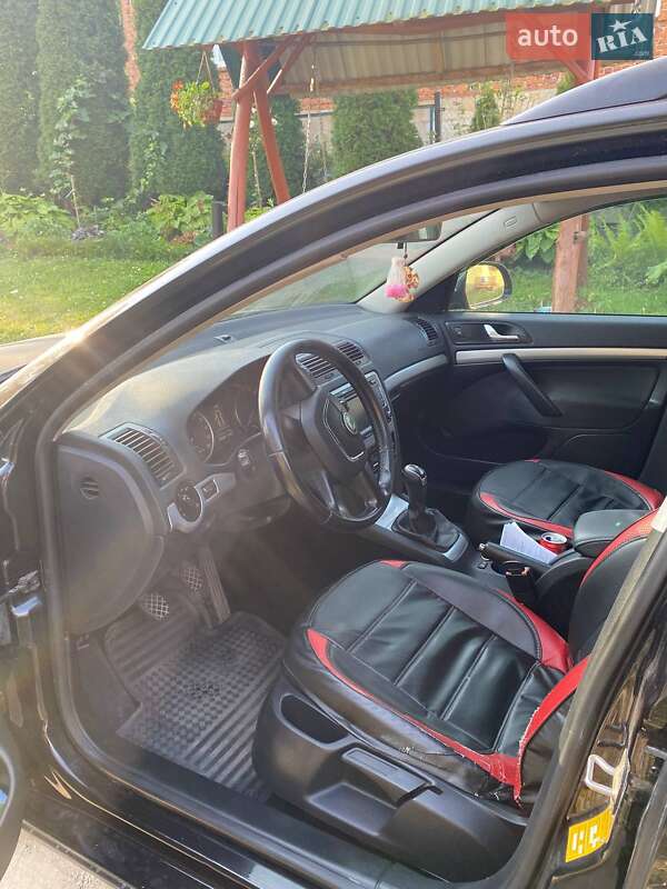 Универсал Skoda Octavia 2011 в Подгайцах