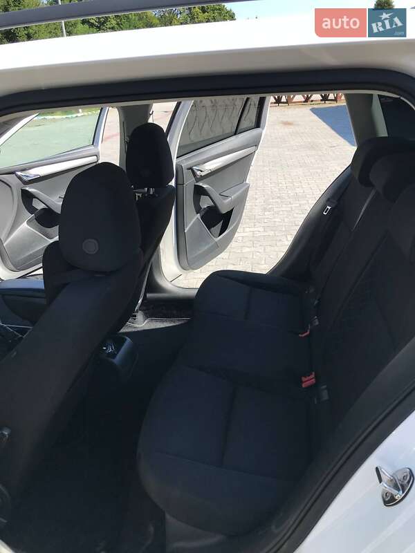 Універсал Skoda Octavia 2017 в Львові фото 27 Універсал Skoda Octavia 2017 в Львові