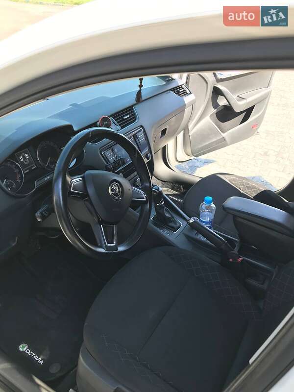 Універсал Skoda Octavia 2017 в Львові фото 22 Універсал Skoda Octavia 2017 в Львові
