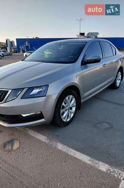 Лифтбек Skoda Octavia 2017 в 