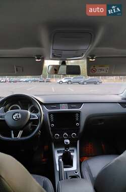Лифтбек Skoda Octavia 2017 в 