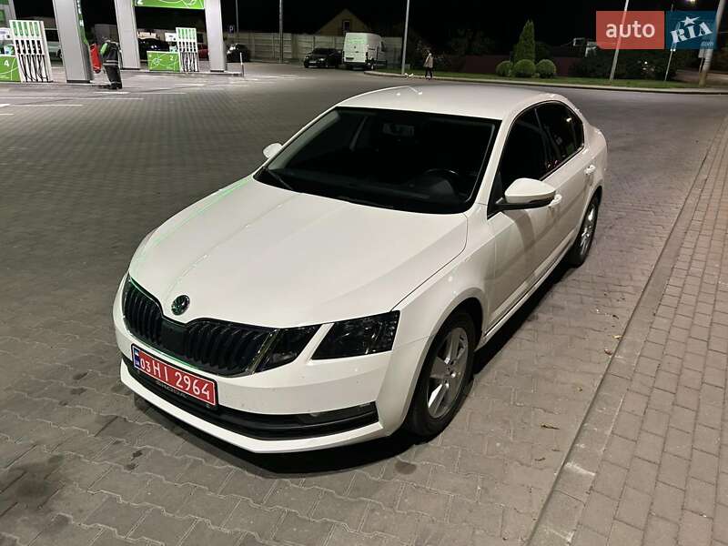 Лифтбек Skoda Octavia 2019 в Луцке