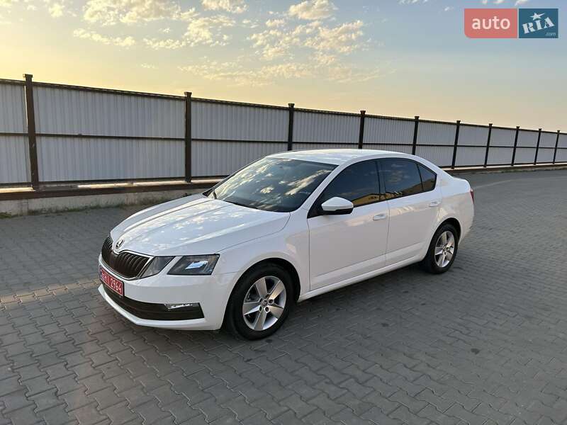 Лифтбек Skoda Octavia 2019 в Луцке