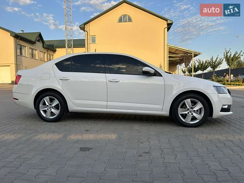 Лифтбек Skoda Octavia 2019 в Луцке