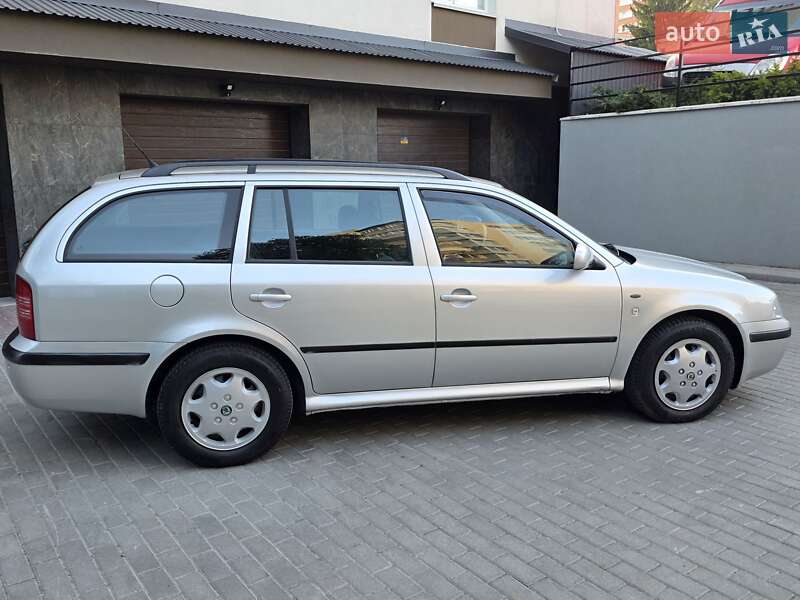 Универсал Skoda Octavia 2003 в Харькове