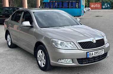 Лифтбек Skoda Octavia 2009 в Кропивницком