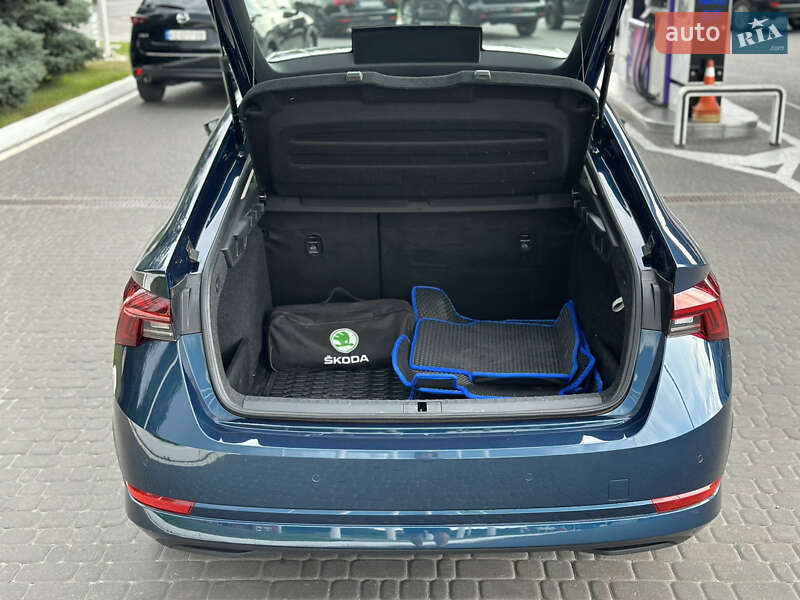 Лифтбек Skoda Octavia 2023 в Днепре