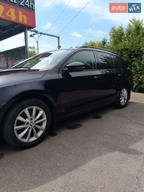 Універсал Skoda Octavia 2015 в Шептицькому