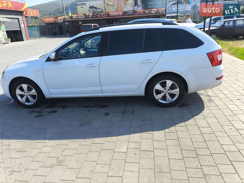 Универсал Skoda Octavia 2015 в Ужгороде