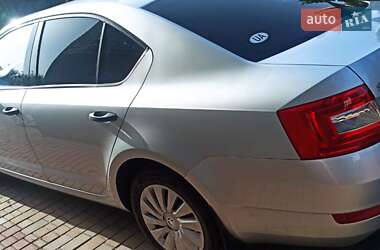 Лифтбек Skoda Octavia 2015 в 
