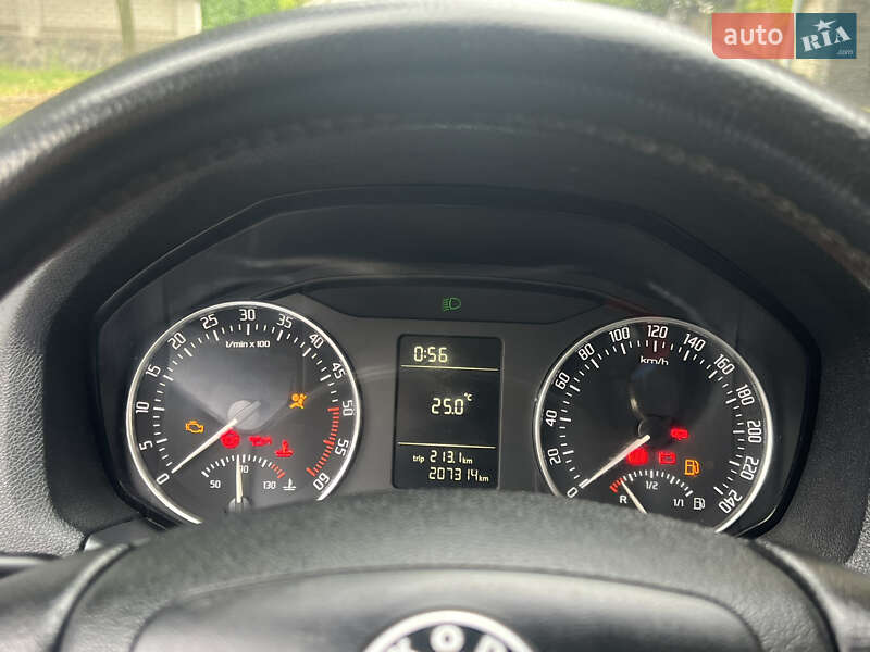 Лифтбек Skoda Octavia 2011 в Днепре