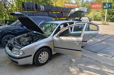 Лифтбек Skoda Octavia 2004 в 