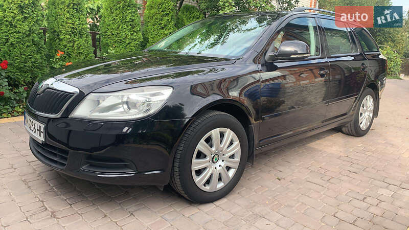 Универсал Skoda Octavia 2010 в 