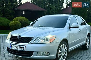Лифтбек Skoda Octavia 2009 в 