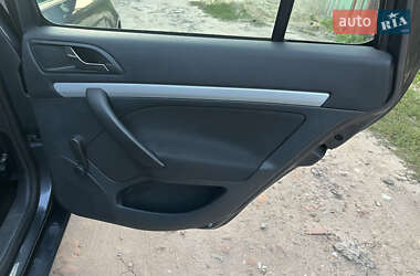 Универсал Skoda Octavia 2009 в 