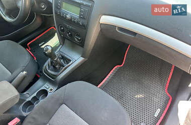 Лифтбек Skoda Octavia 2008 в 