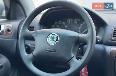 Лифтбек Skoda Octavia 2008 в 