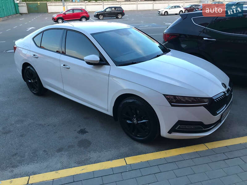 Ліфтбек Skoda Octavia 2023 в Києві