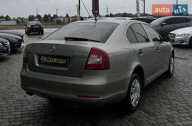 Лифтбек Skoda Octavia 2013 в 