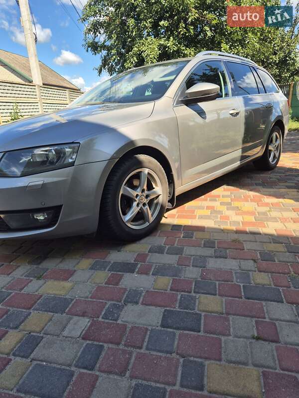 Универсал Skoda Octavia 2016 в Миргороде