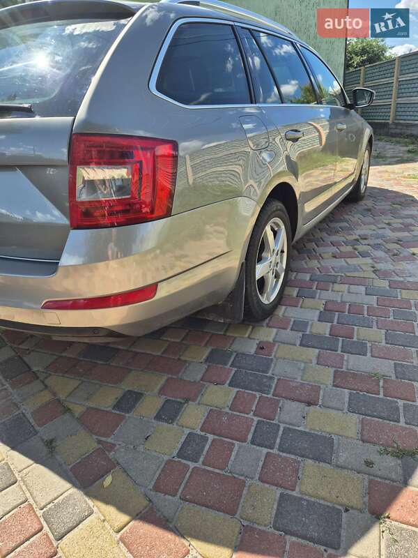 Универсал Skoda Octavia 2016 в Миргороде