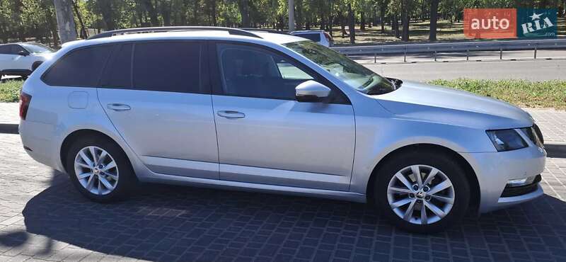 Универсал Skoda Octavia 2019 в Днепре