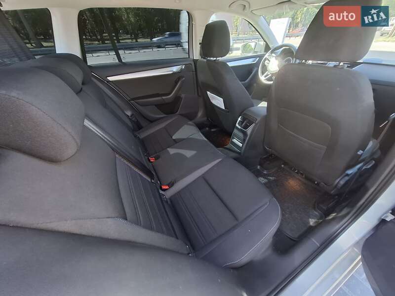 Универсал Skoda Octavia 2019 в Днепре