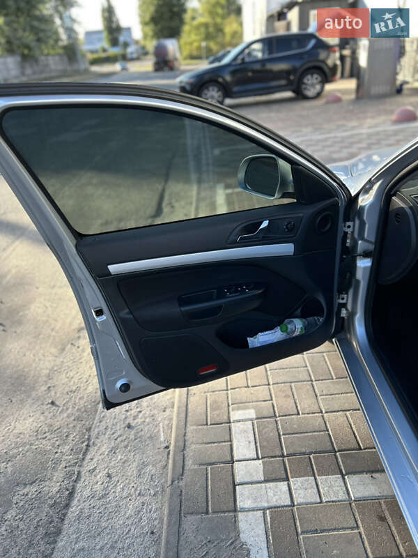 Ліфтбек Skoda Octavia 2011 в Києві фото 6 Ліфтбек Skoda Octavia 2011 в Києві