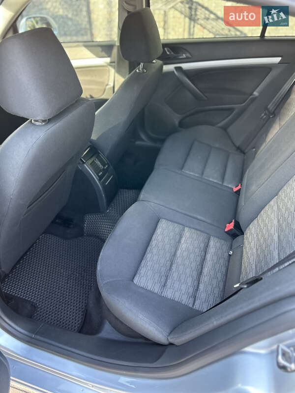 Ліфтбек Skoda Octavia 2011 в Києві фото 12 Ліфтбек Skoda Octavia 2011 в Києві