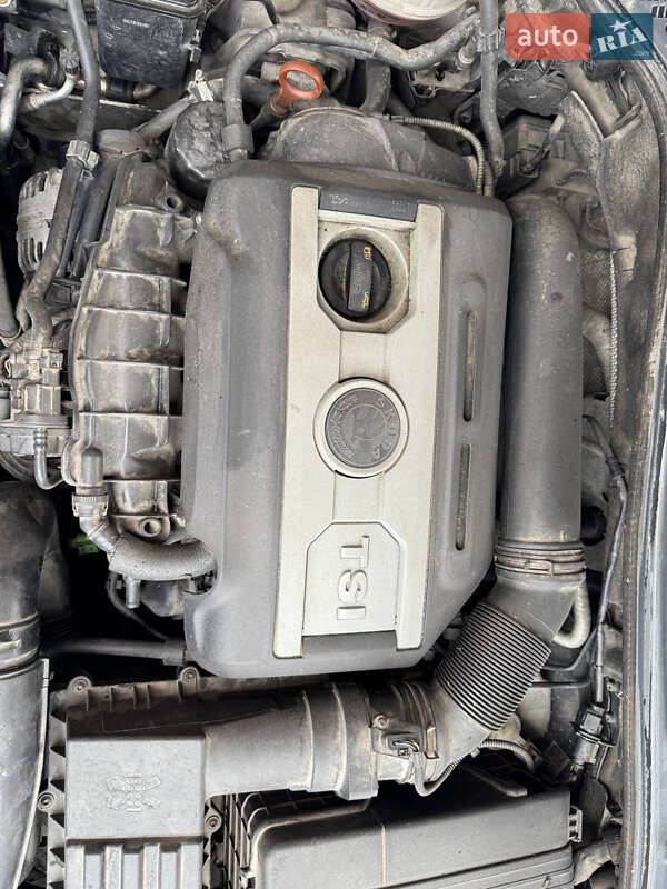 Лифтбек Skoda Octavia 2012 в Полонном
