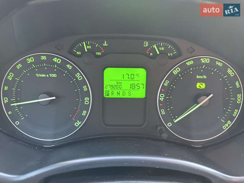 Лифтбек Skoda Octavia 2008 в Фастове