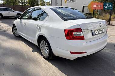 Лифтбек Skoda Octavia 2013 в 