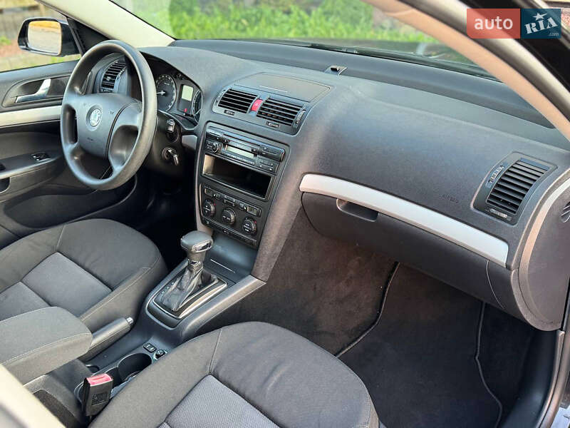 Универсал Skoda Octavia 2006 в Стрые