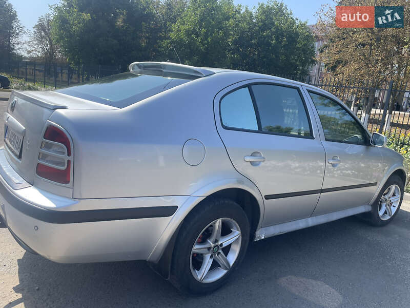 Универсал Skoda Octavia 2004 в Захарьевке
