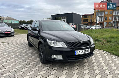 Лифтбек Skoda Octavia 2012 в Староконстантинове
