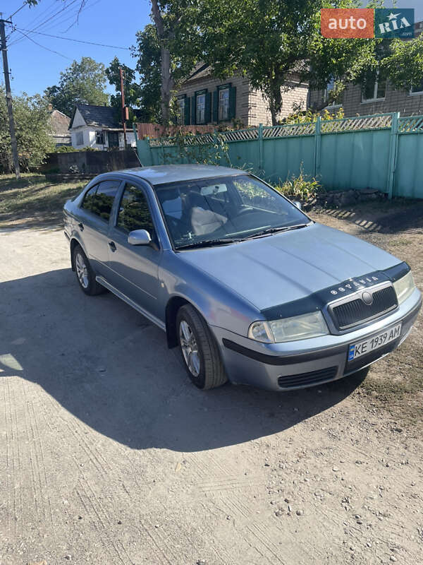 Лифтбек Skoda Octavia 2004 в Днепре