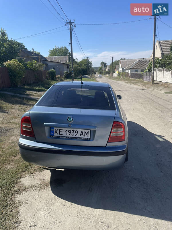 Лифтбек Skoda Octavia 2004 в Днепре