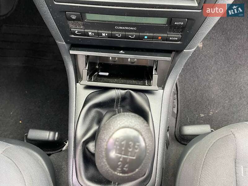 Лифтбек Skoda Octavia 2006 в Красилове