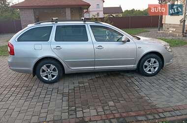 Универсал Skoda Octavia 2010 в 