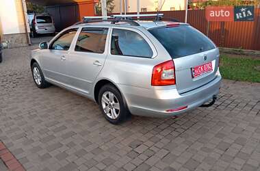 Универсал Skoda Octavia 2010 в 